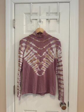 We The Free Tie Dye Mock Neck Top (Size L)
